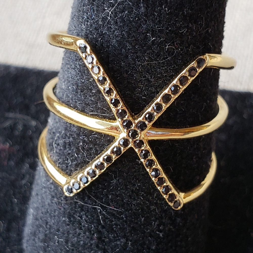 Stella & Dot Pave Sphinx ring